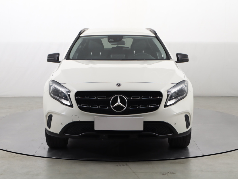 Mercedes-Benz GLA, 2017