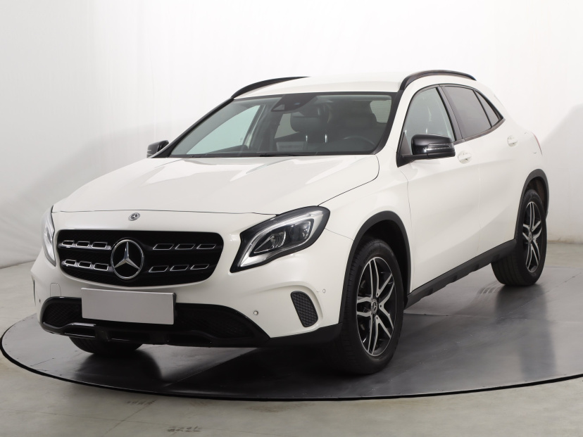 Mercedes-Benz GLA, 2017