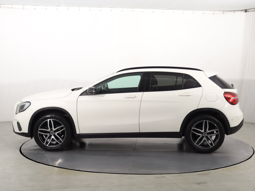 Mercedes-Benz GLA, 2017