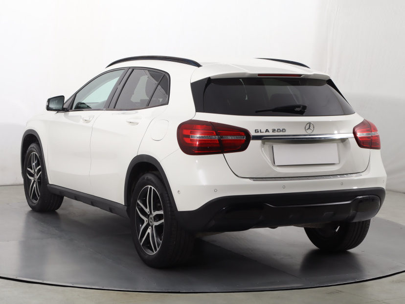 Mercedes-Benz GLA, 2017