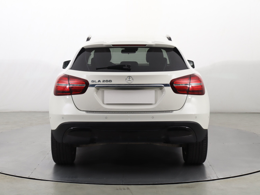 Mercedes-Benz GLA, 2017