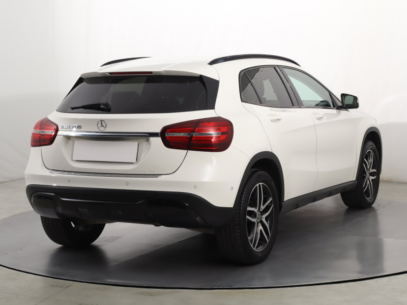 Mercedes-Benz GLA, 2017