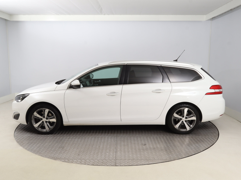 Peugeot 308, 2015