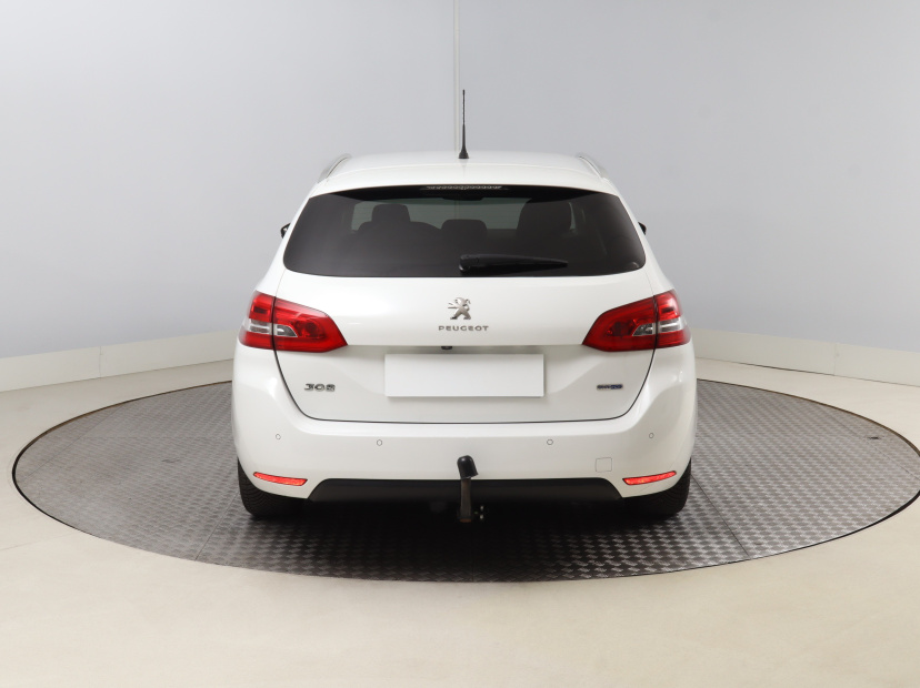 Peugeot 308, 2015