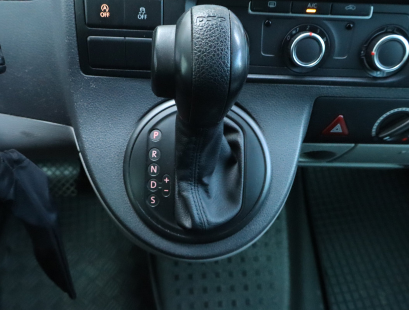 Volkswagen Multivan, 2014
