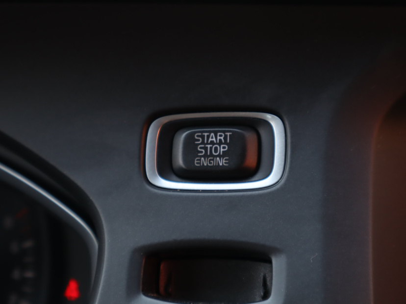 Volvo V40, 2016