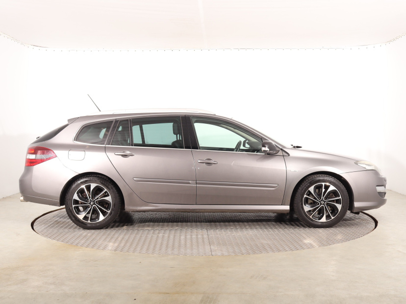 Renault Laguna, 2015