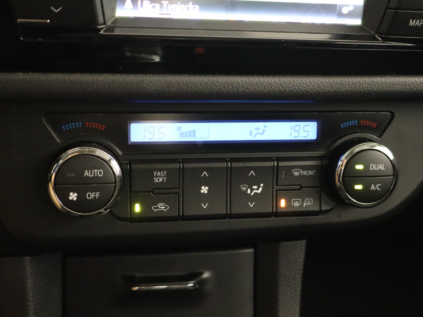 Toyota Corolla, 2015