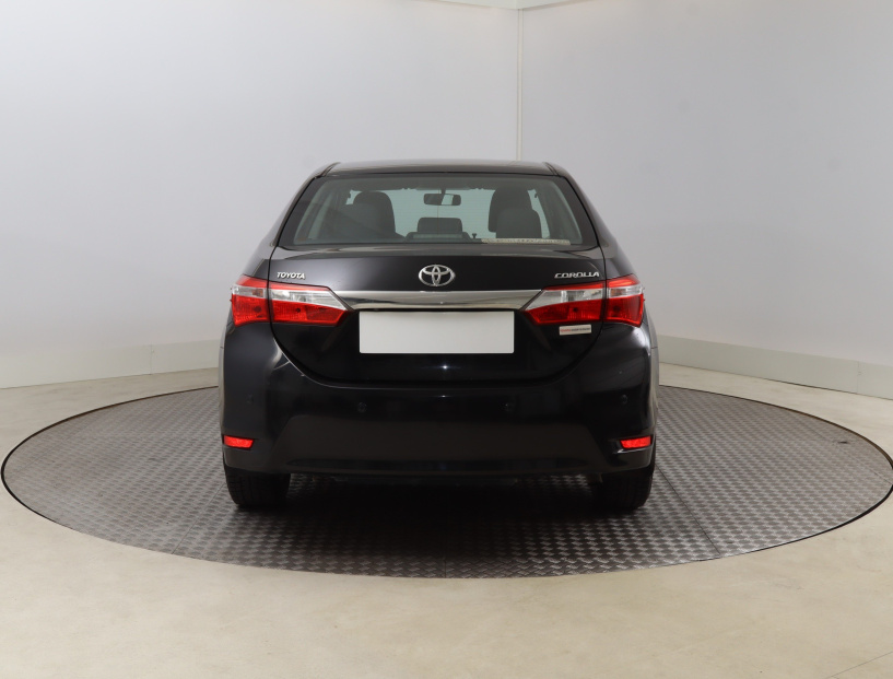 Toyota Corolla, 2015