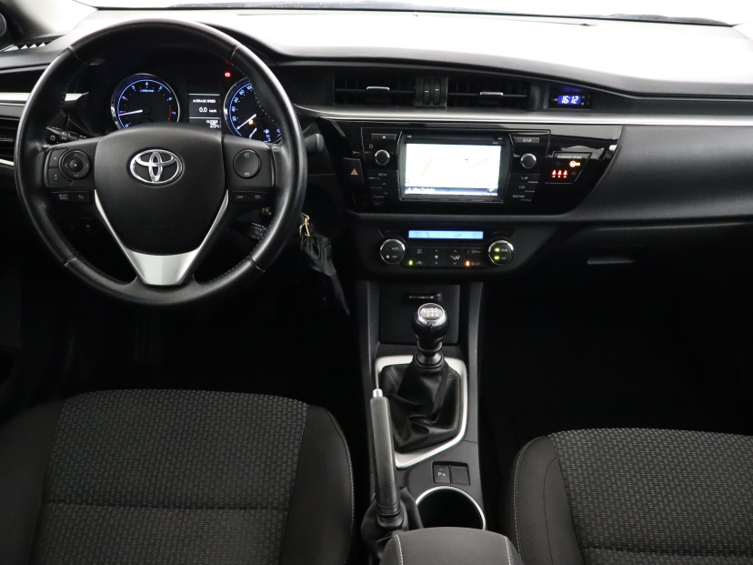 Toyota Corolla, 2015
