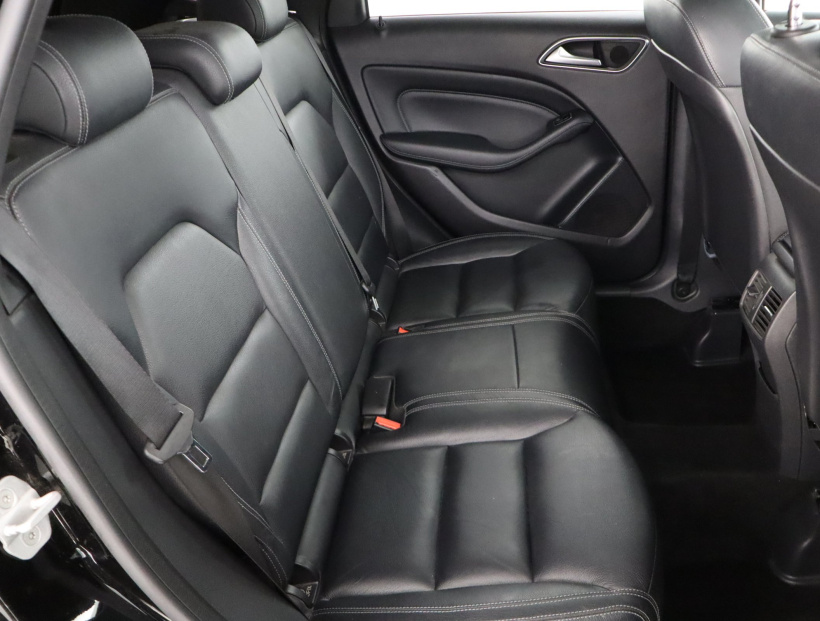 Mercedes-Benz B, 2012