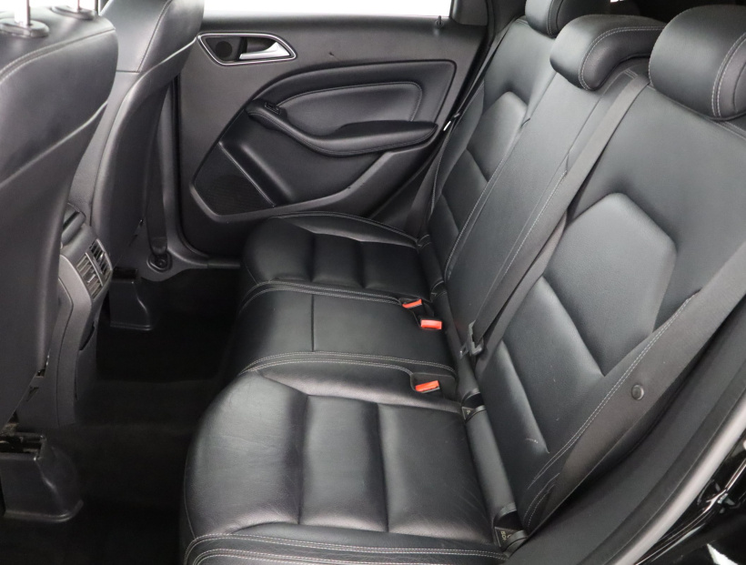 Mercedes-Benz B, 2012
