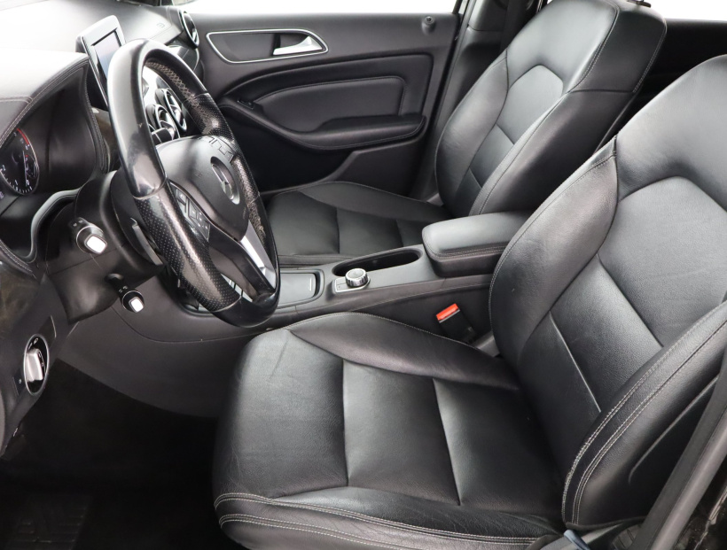 Mercedes-Benz B, 2012
