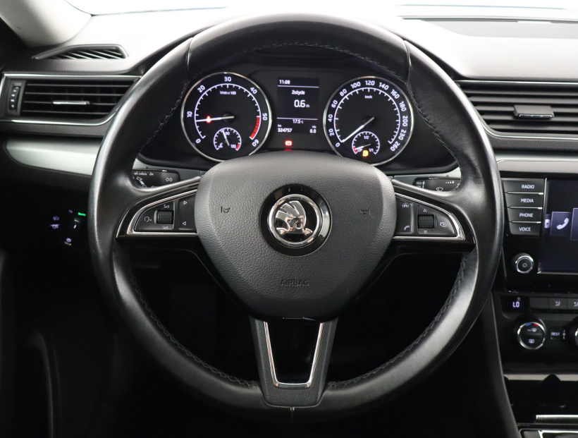 Škoda Superb, 2016