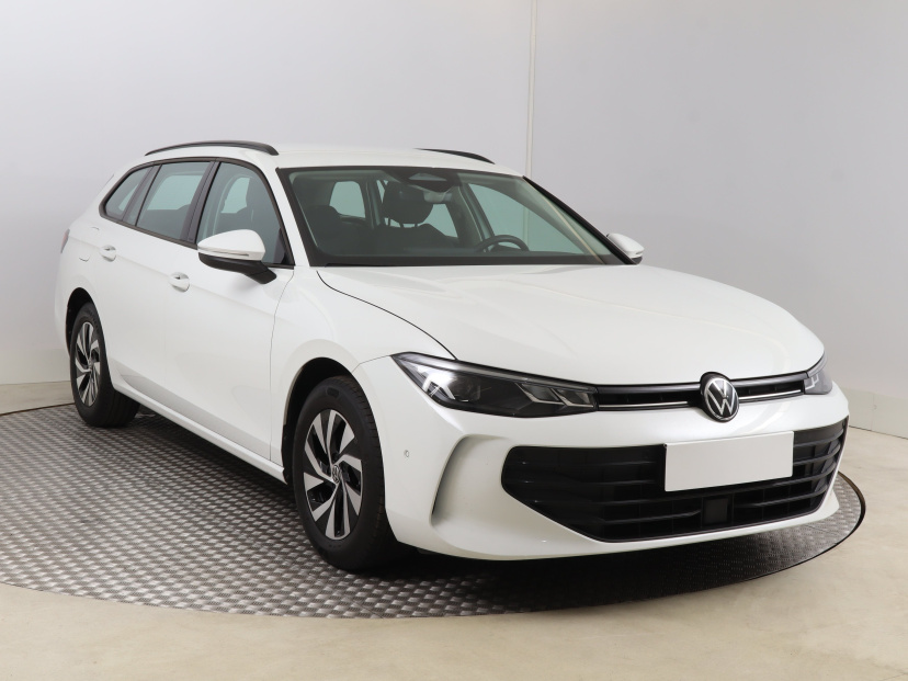 Volkswagen Passat, 2024