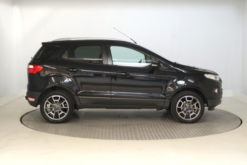 Ford Ecosport, 2016