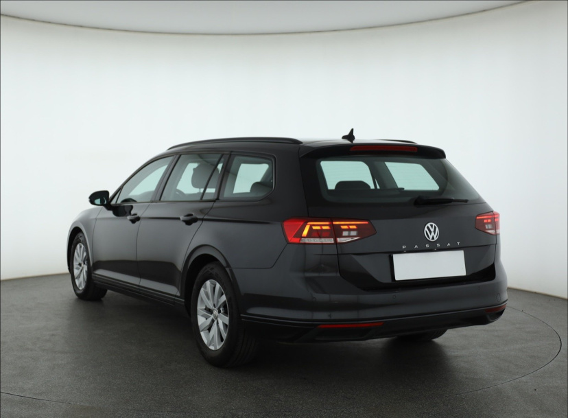 Volkswagen Passat, 2020