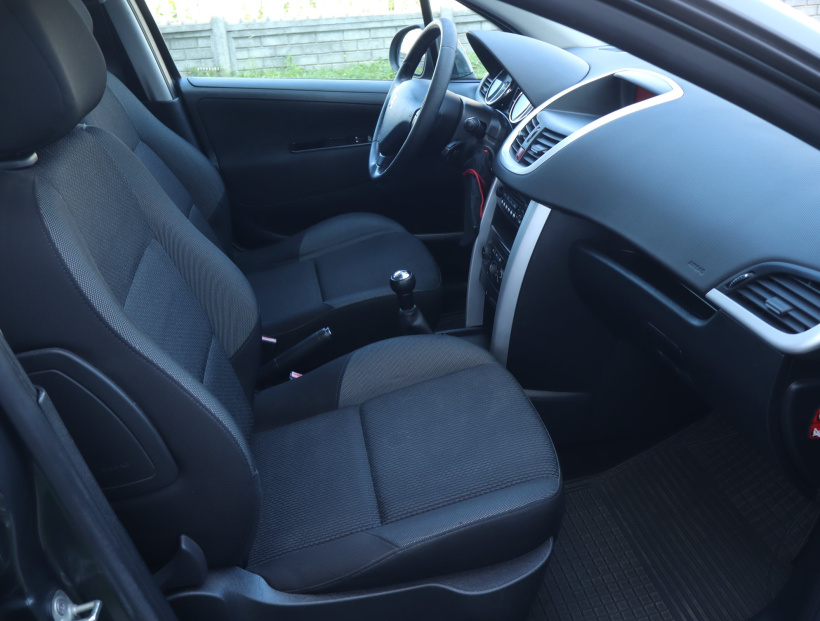 Peugeot 207, 2012