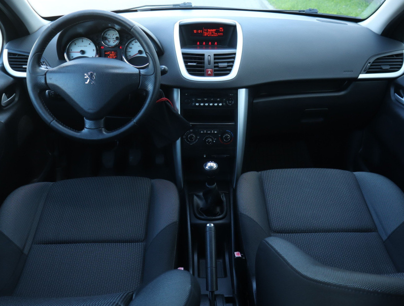 Peugeot 207, 2012