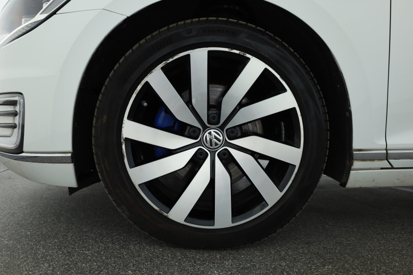 Volkswagen Passat, 2018