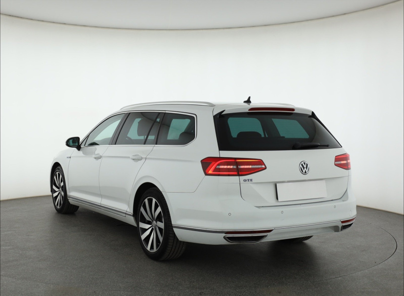 Volkswagen Passat, 2018