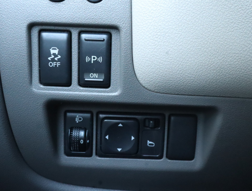 Nissan Micra, 2010