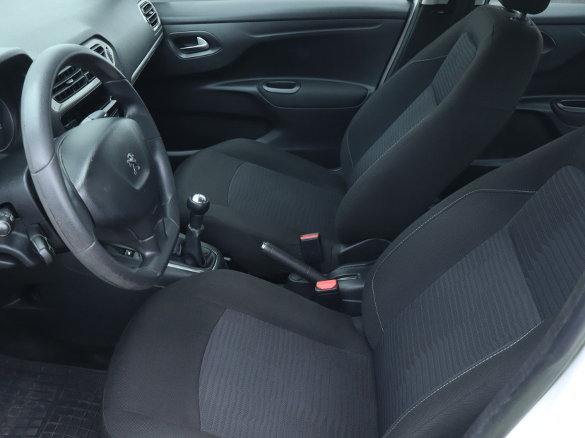 Peugeot 301, 2015