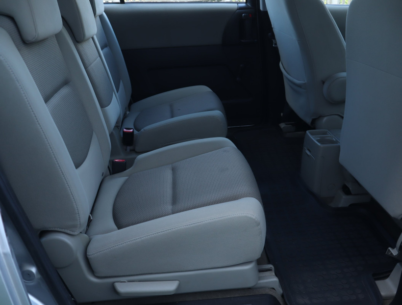 Mazda 5, 2006