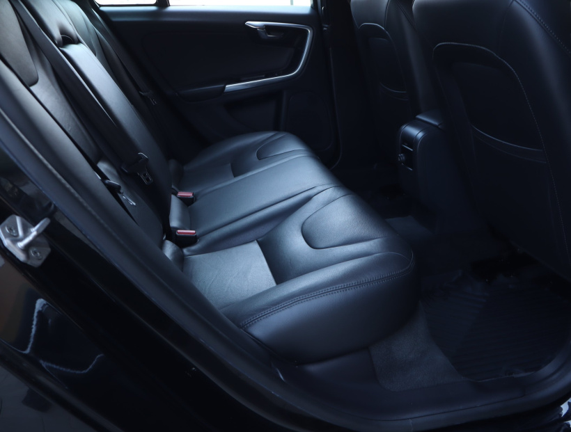 Volvo V60, 2014