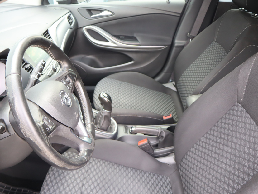 Opel Astra, 2019