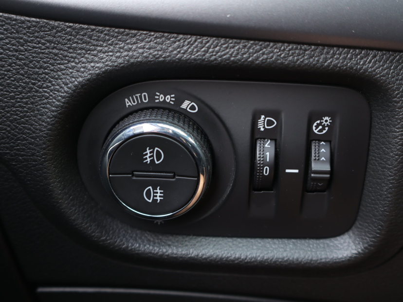Opel Astra, 2019