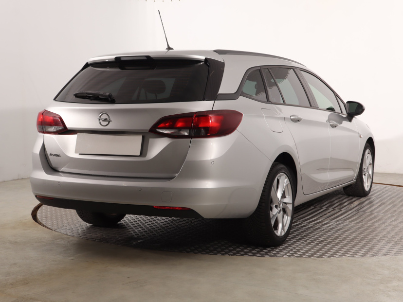 Opel Astra, 2019