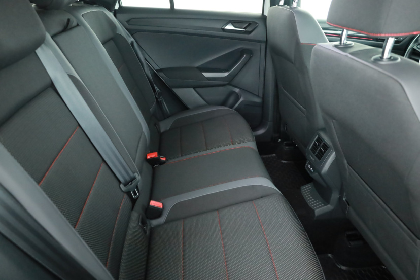 Volkswagen T-Roc, 2019
