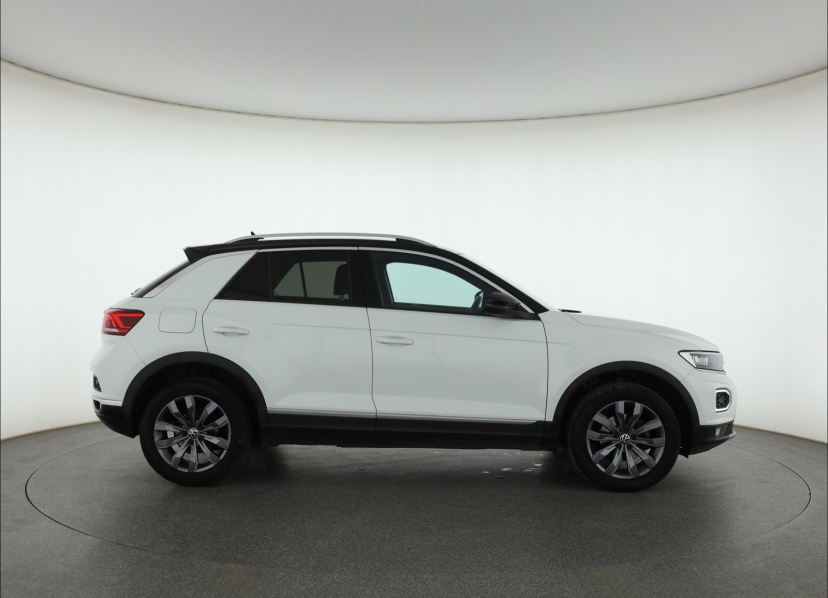 Volkswagen T-Roc, 2019
