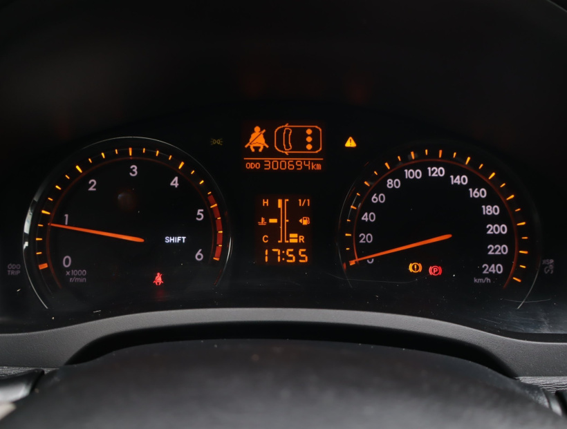 Toyota Avensis, 2011