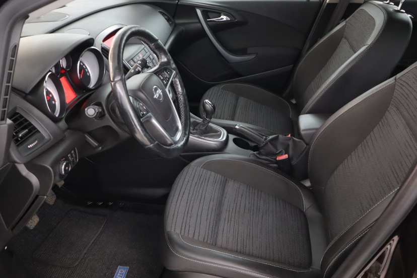 Opel Astra, 2017
