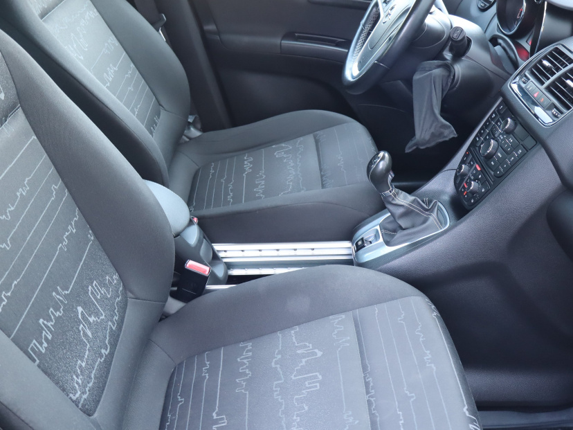 Opel Meriva, 2015