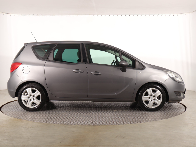Opel Meriva, 2015