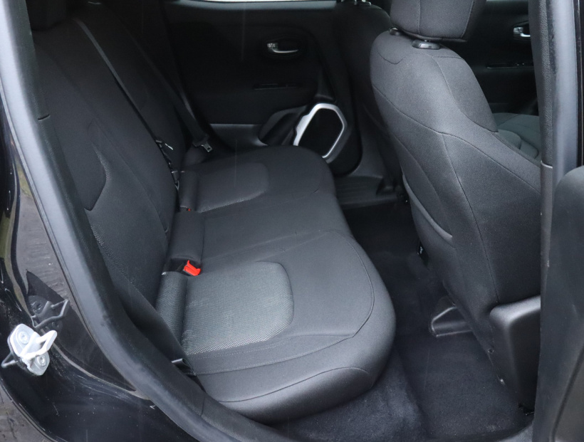 Jeep Renegade, 2016
