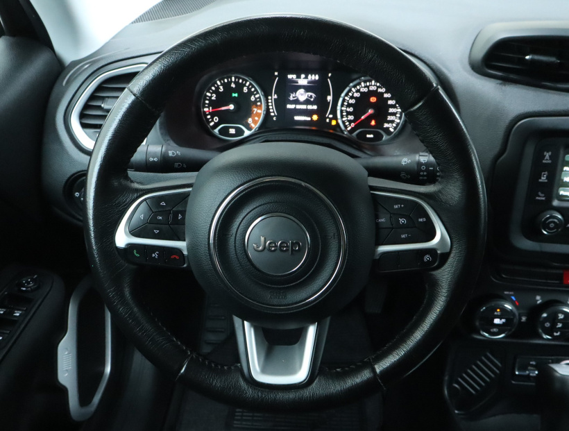 Jeep Renegade, 2016