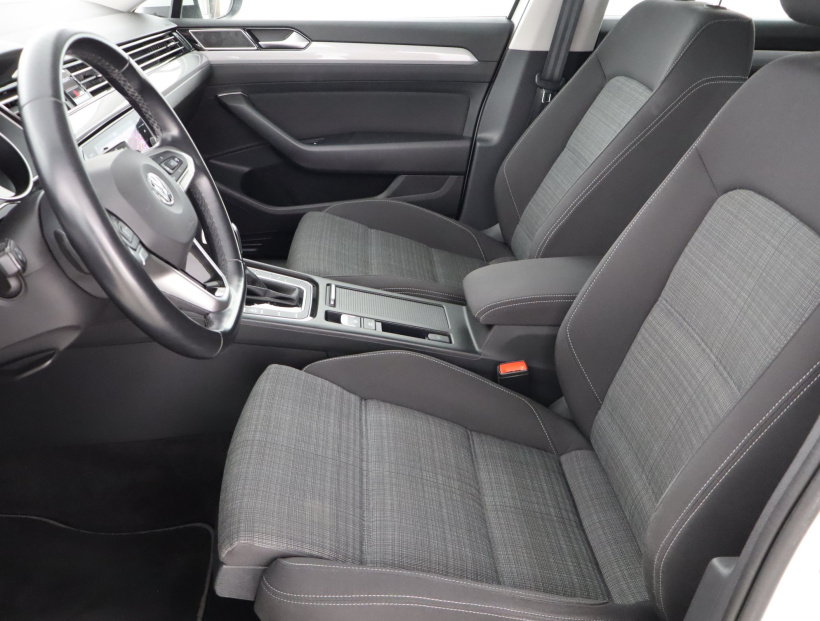 Volkswagen Passat, 2019