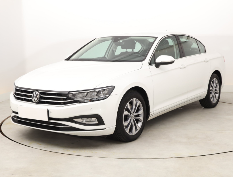 Volkswagen Passat, 2019