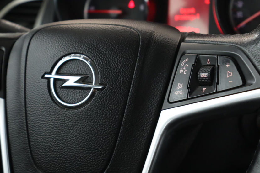 Opel Astra, 2010