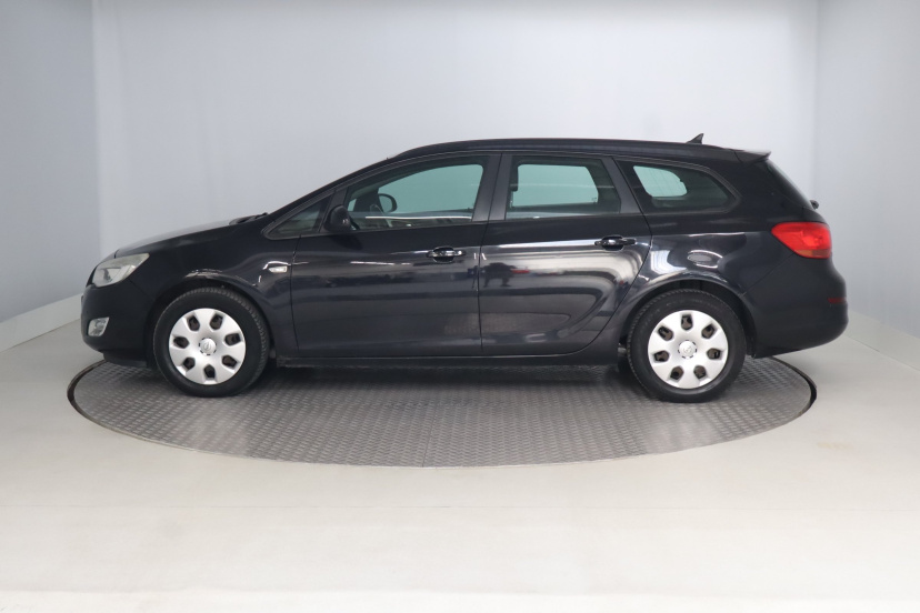 Opel Astra, 2010