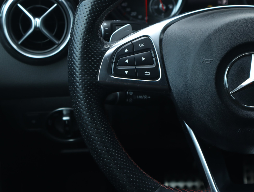 Mercedes-Benz GLA, 2017