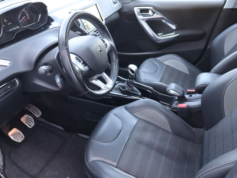 Peugeot 2008, 2016