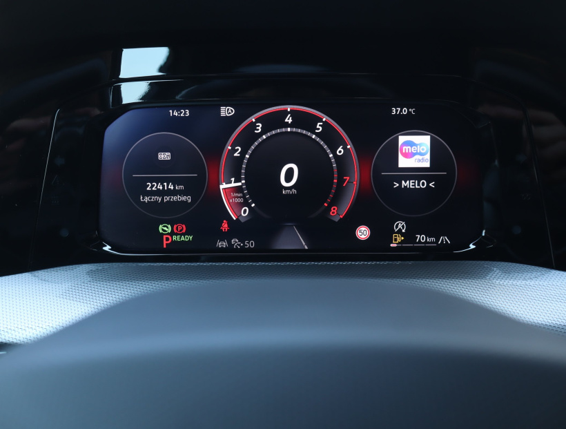Volkswagen Golf, 2024