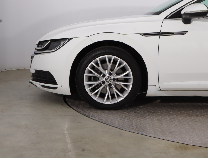 Volkswagen Arteon, 2019