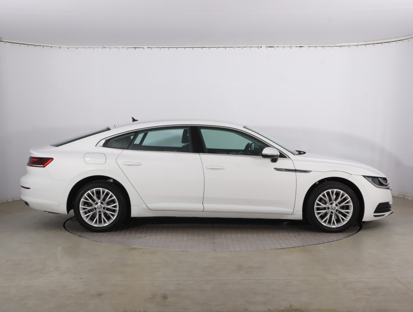 Volkswagen Arteon, 2019