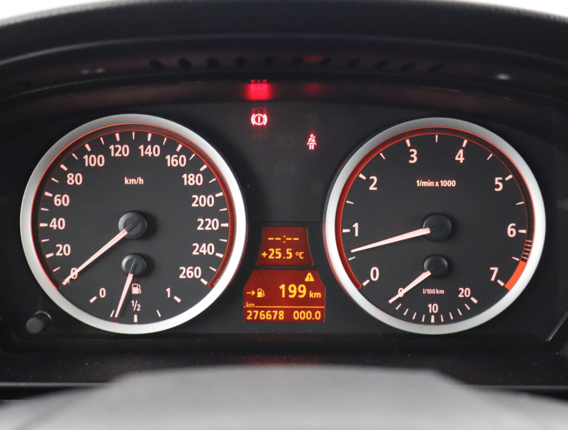BMW 5, 2003